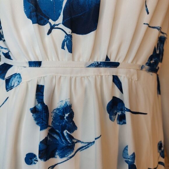 Stork & Babe - Floral Print Lace Neckline Sleeveless Dress - Picture 7 of 15